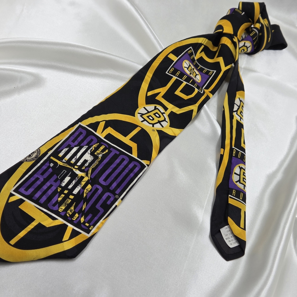 Black and Gold Geometric Silk Tie NHL 1993